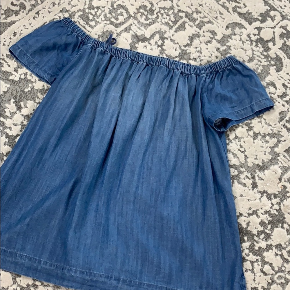 Cloth & Stone off the shoulder chambray top